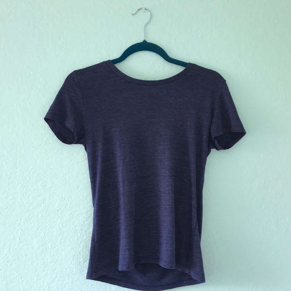 Forever 21 dark blue t-shirt